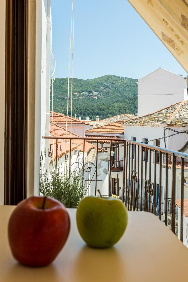 Cath'S Guesthouse Skopelos Buitenkant foto
